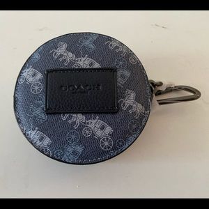 NWT Round Hybrid Pouch w/ Horse and Carriage Print
